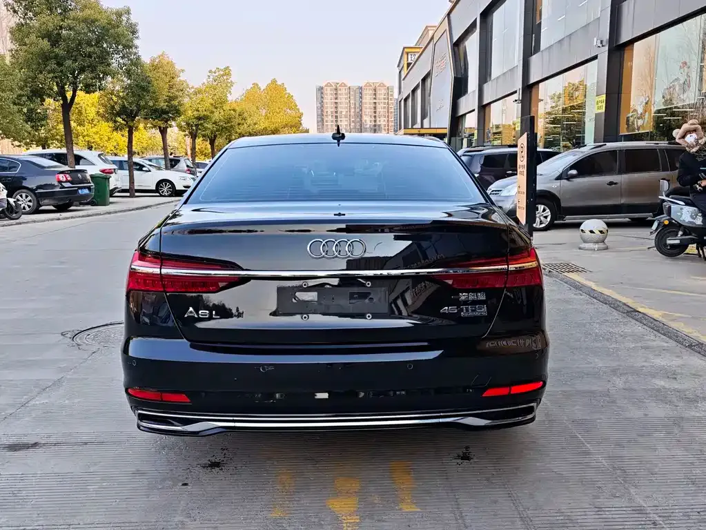 Audi A6L 2023 из CN, фото 3