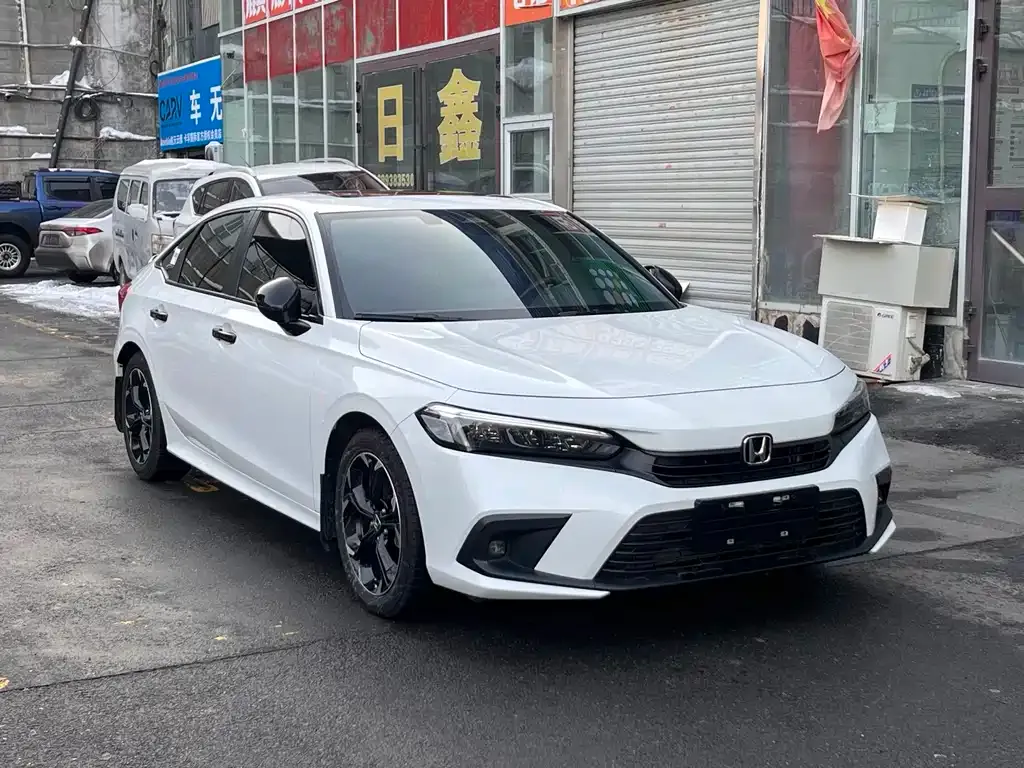 Honda Civic — фото 1
