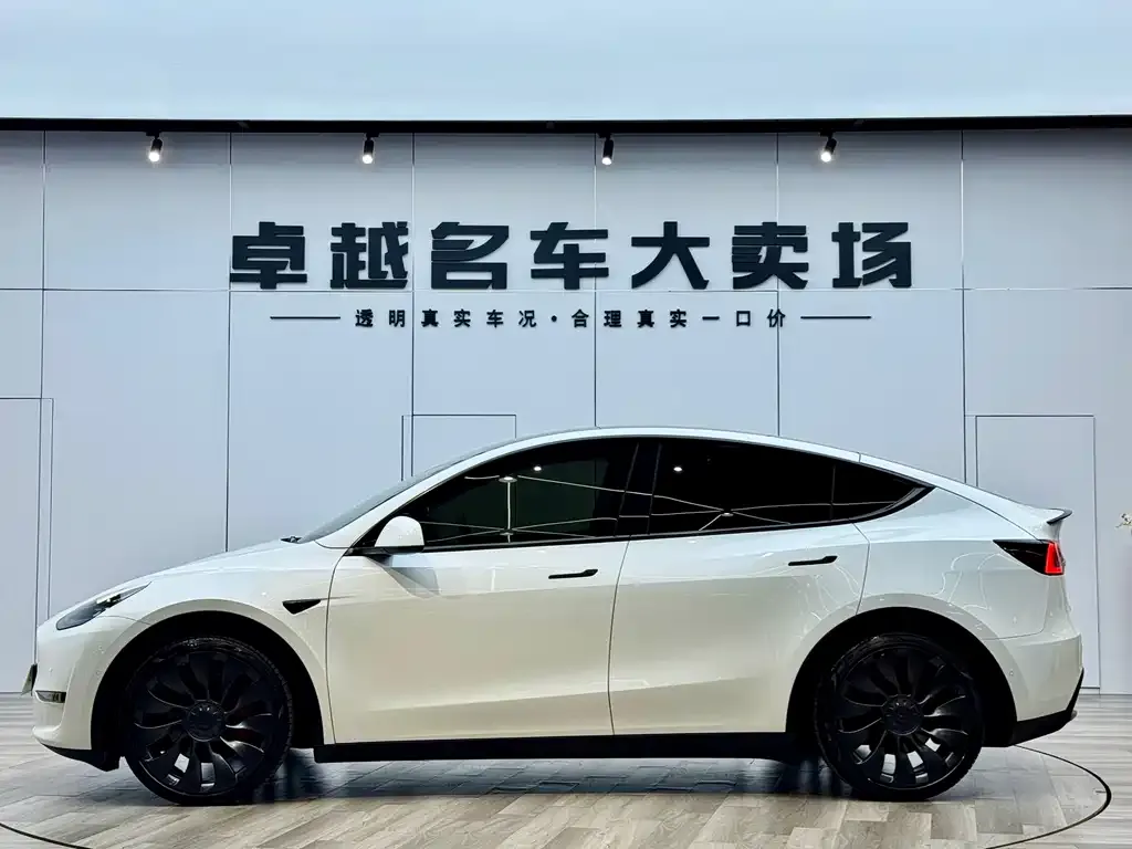 Tesla Model Y 2022 из CN, фото 2