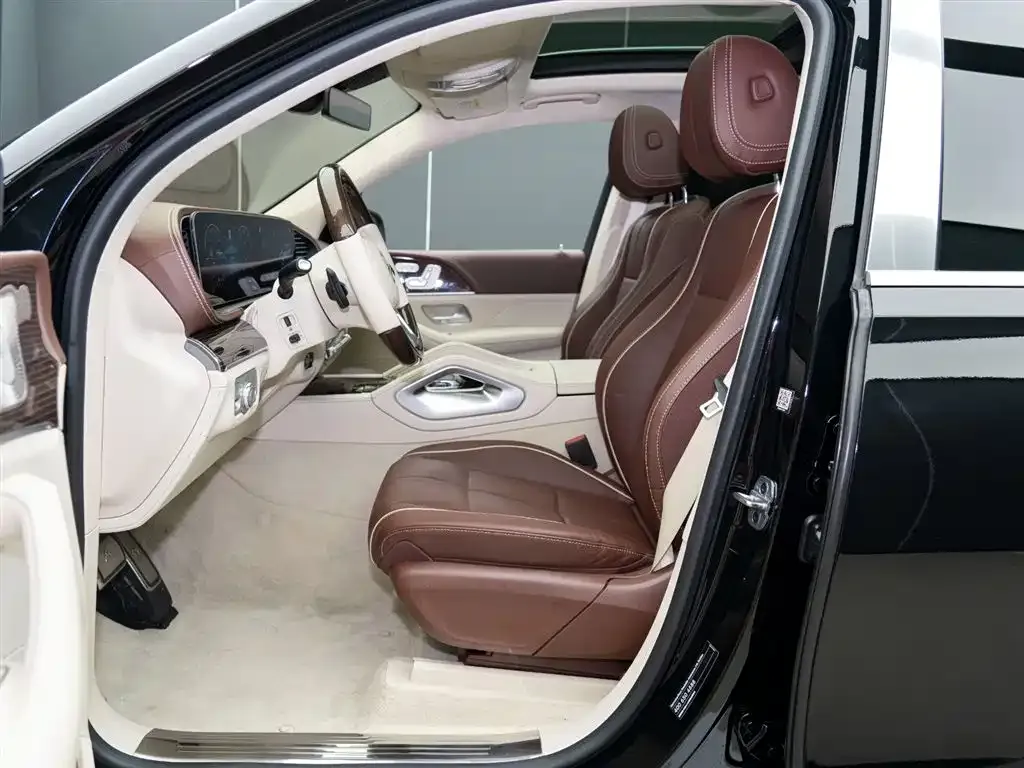 Mercedes-Benz GLS — фото 10