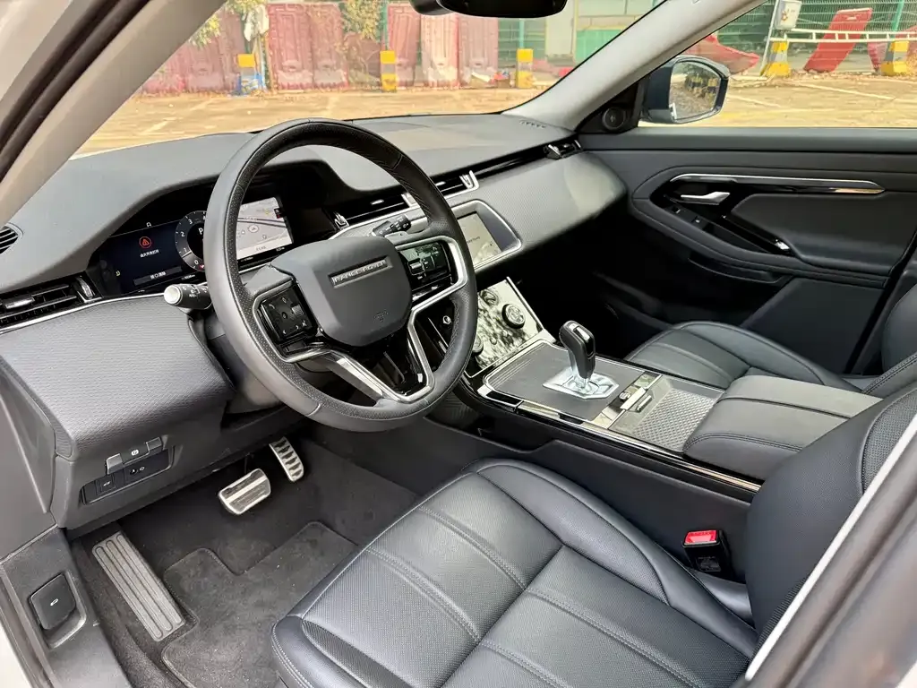 Land Rover Evoque 2023 из CN, фото 3