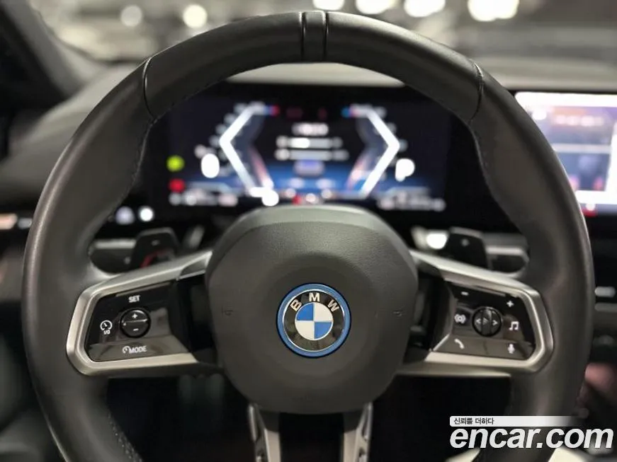 BMW 5-Series 2024 из KR, фото 7
