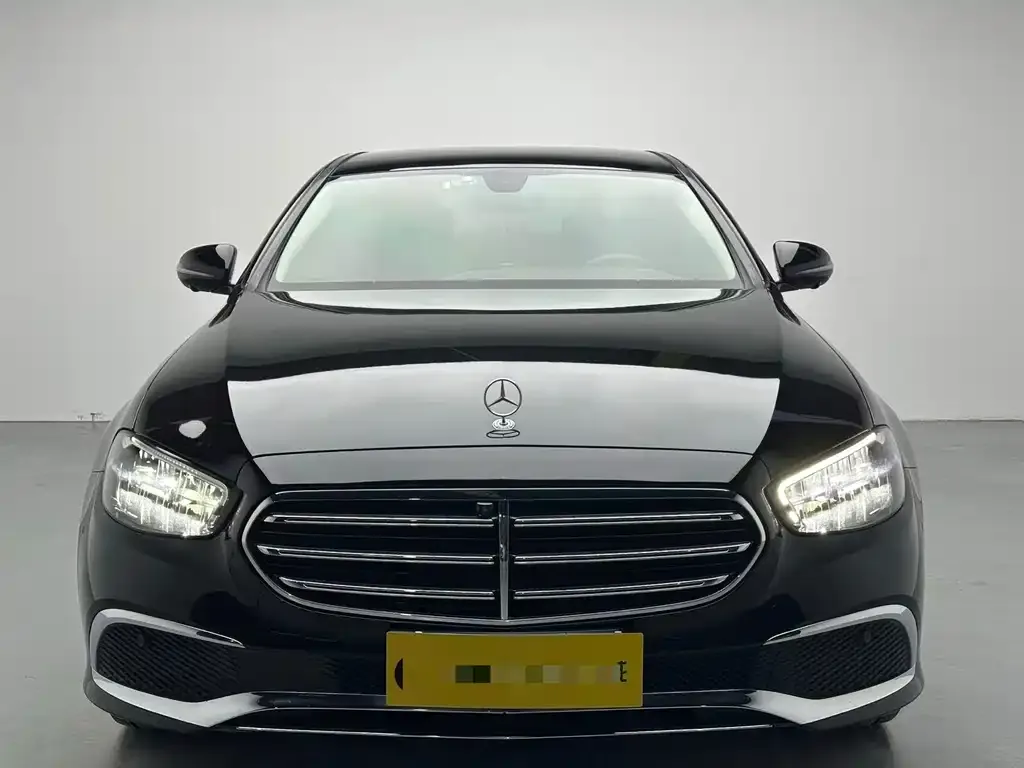 Mercedes-Benz E-Class 2023 из CN, фото 3
