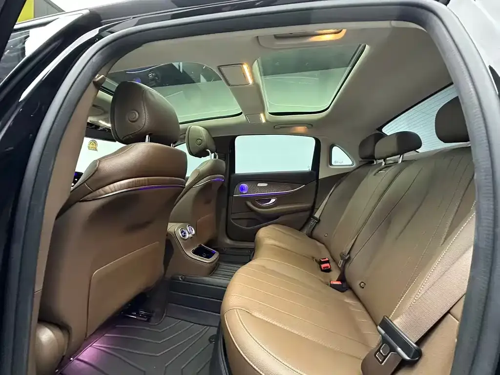 Mercedes-Benz E-Class 2023 из CN, фото 8