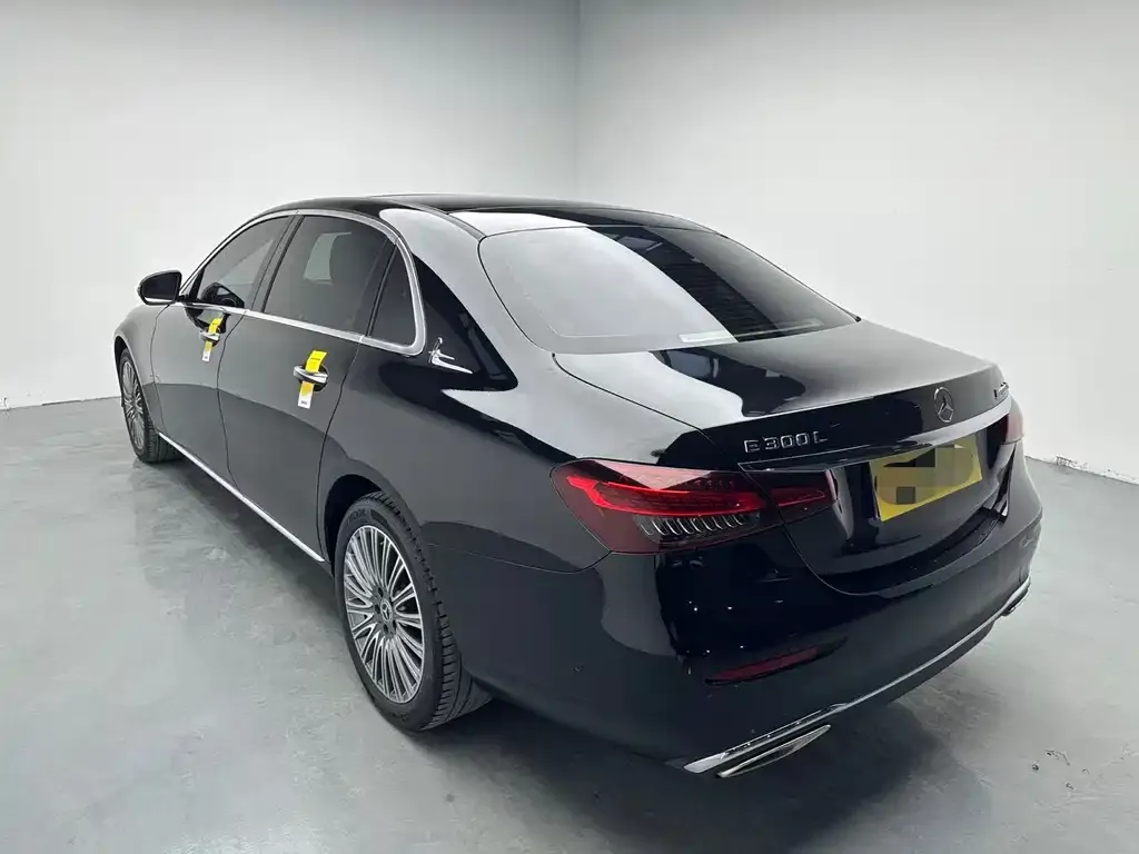 Mercedes-Benz E-Class 2023 из CN, фото 6