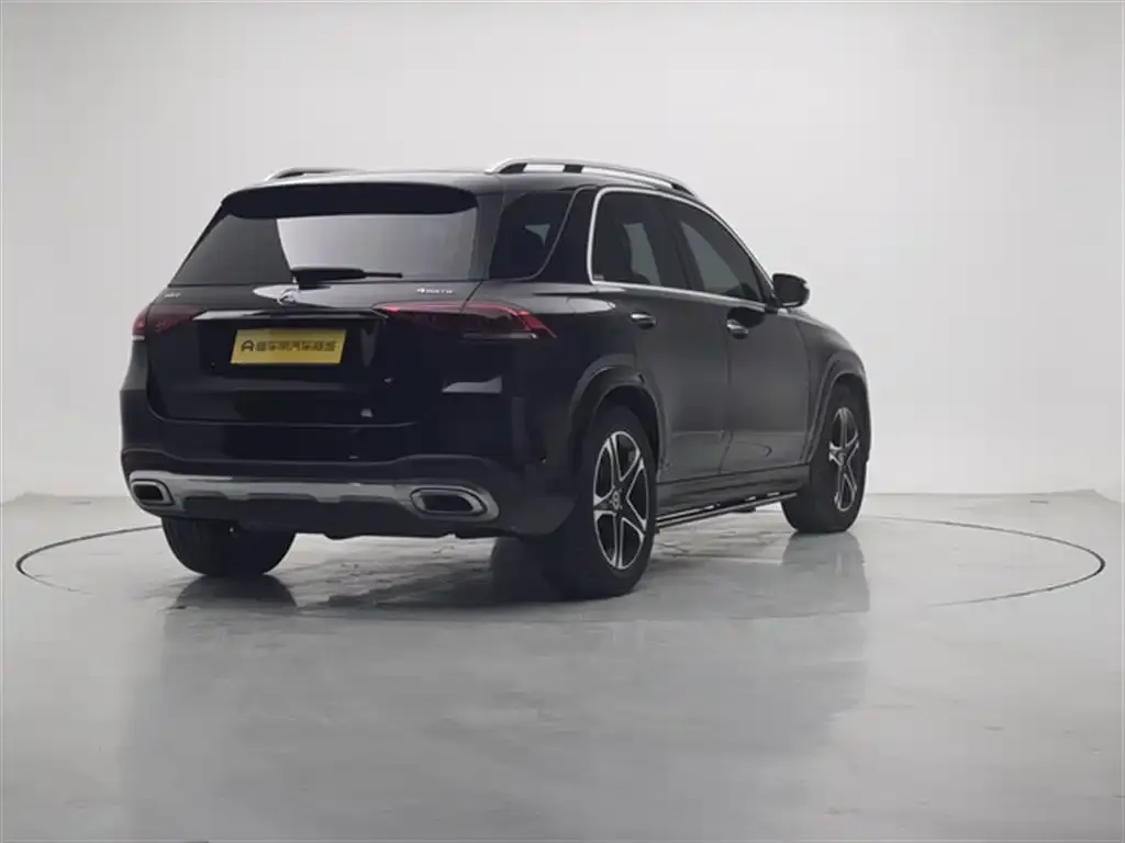 Mercedes-Benz GLE — фото 8