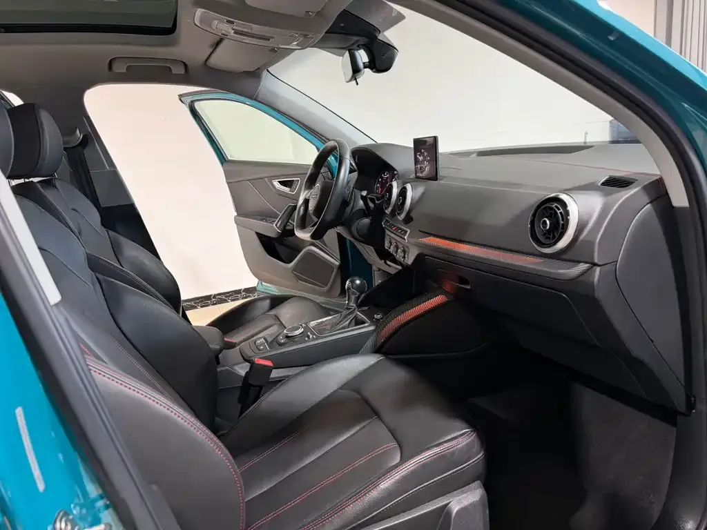 Audi Q2L 2022 из CN, фото 3