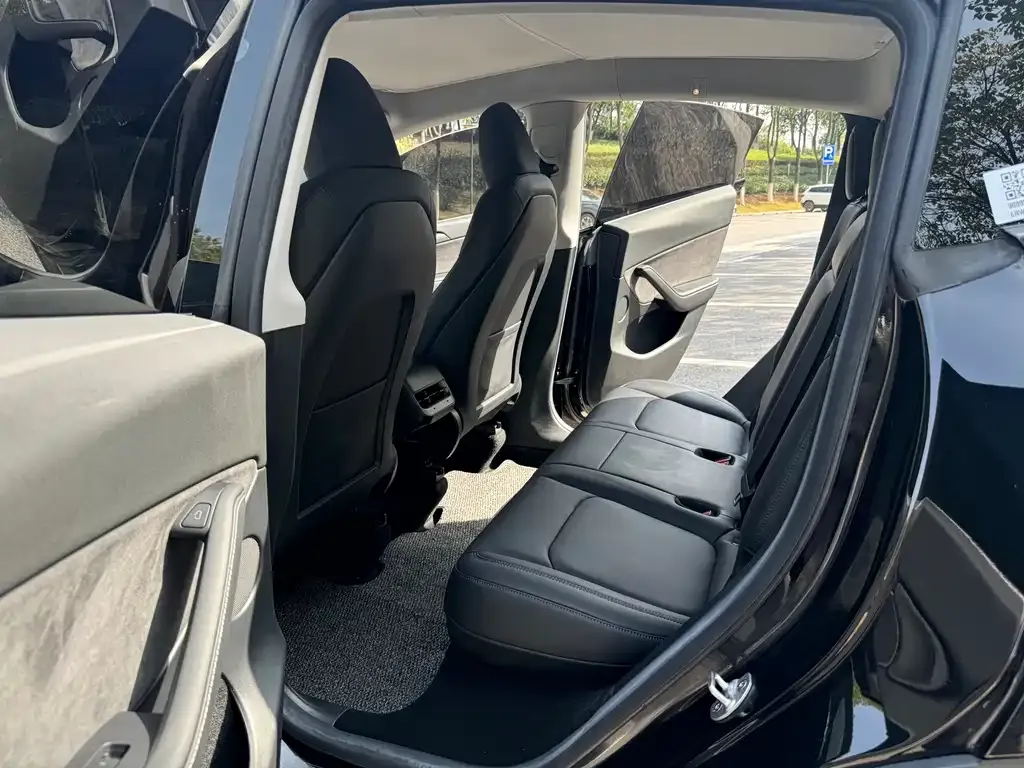Tesla Model Y 2022 из CN, фото 2