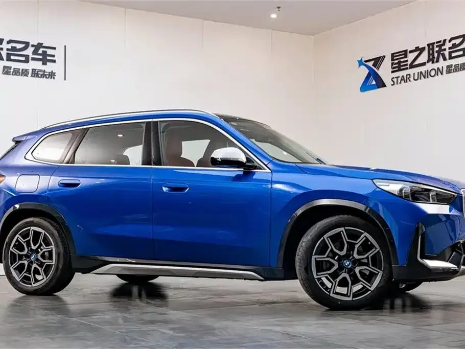 BMW iX1 2024 из CN, фото 9