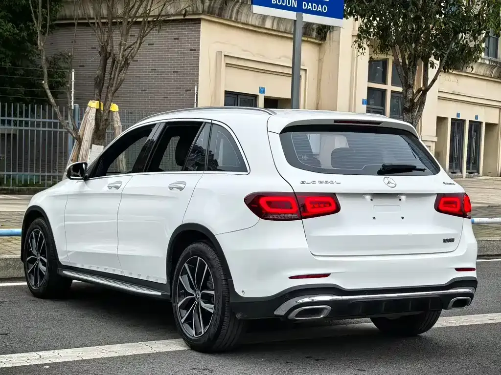 Mercedes-Benz GLC — фото 8