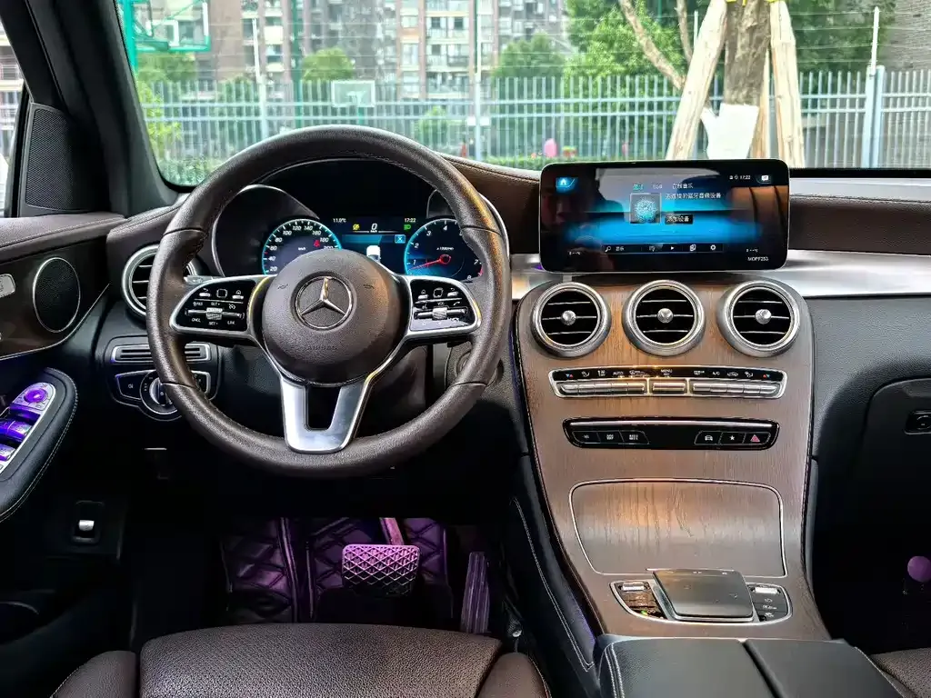 Mercedes-Benz GLC — фото 10