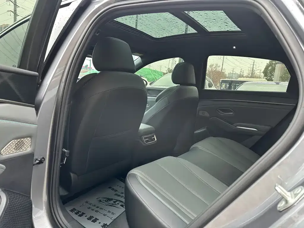 BYD Qin L 2024 из CN, фото 3