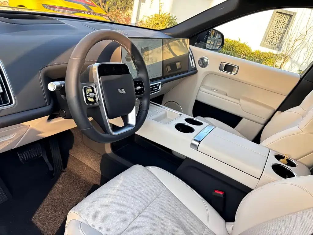 Li Auto L9 2025 из CN, фото 8