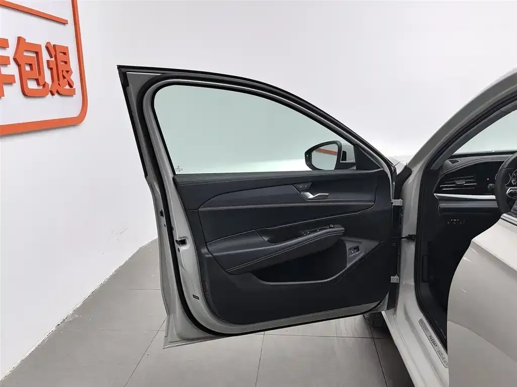 Volkswagen Passat — фото 8