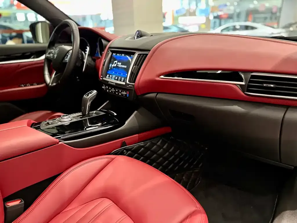 Maserati Levante 2021 из CN, фото 7