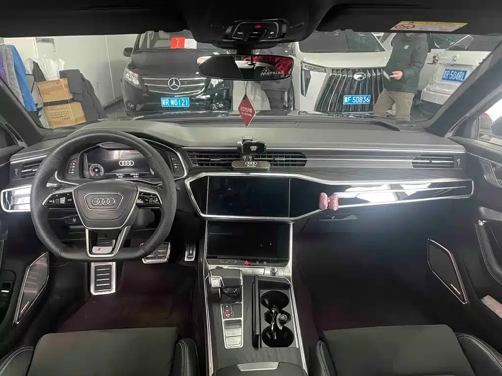 Audi A6L 2024 из CN, фото 4