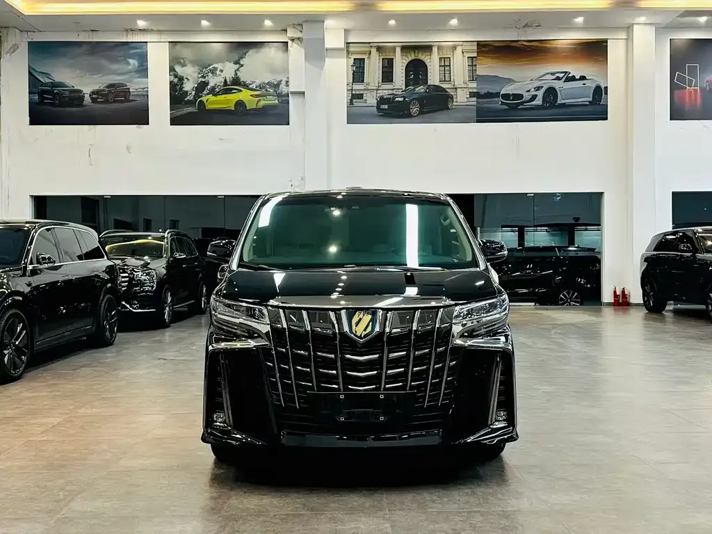 Toyota Alphard 2023 из CN, фото 3