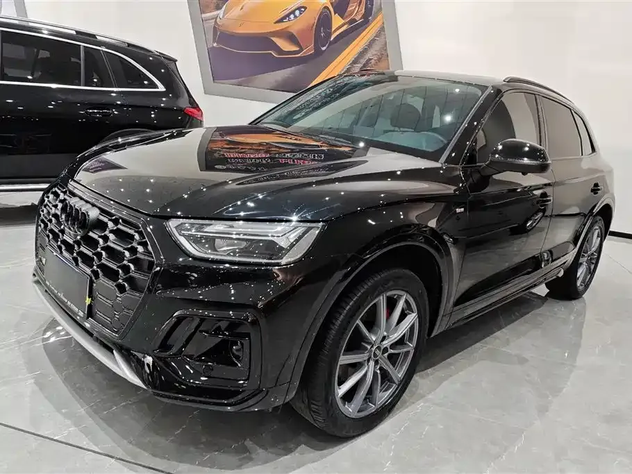 Audi Q5L Sportback 2023 из CN, фото 1
