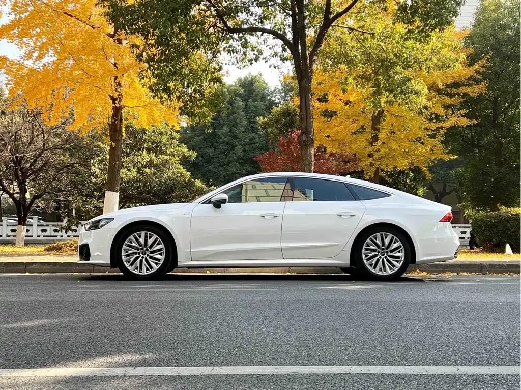 Audi A7 — фото 7