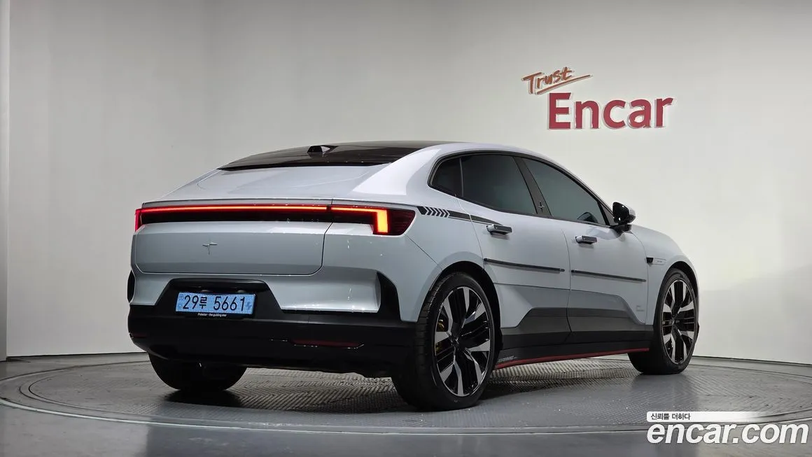 Polestar Polestar 4 — фото 4