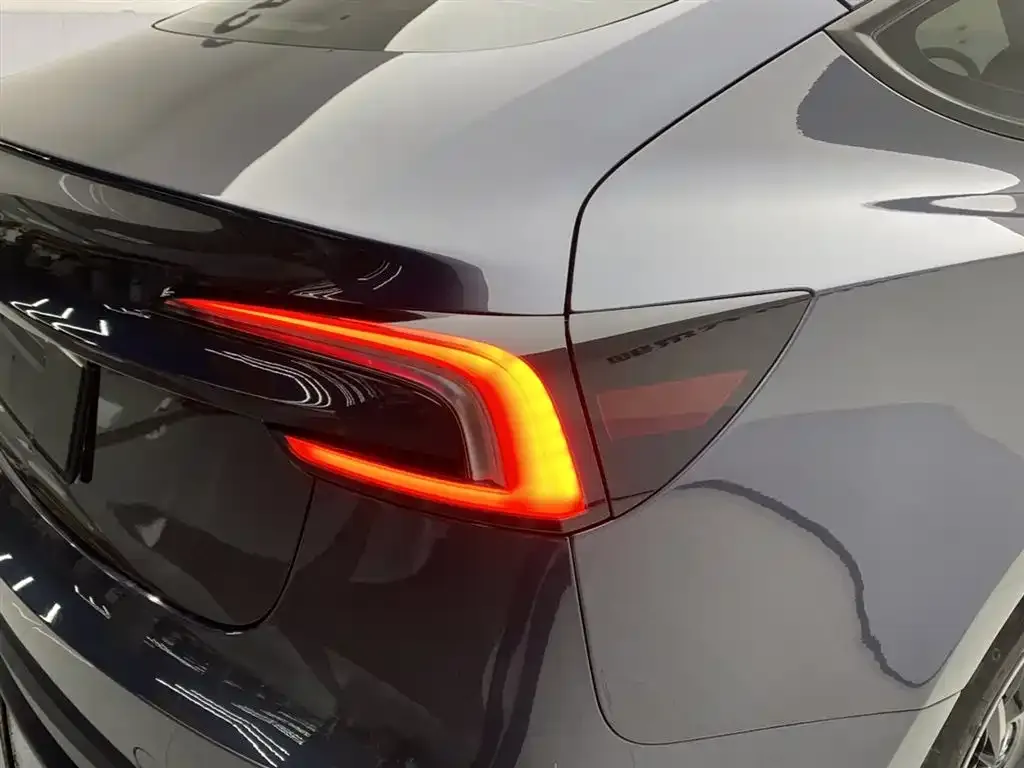 Tesla Model 3 2025 из CN, фото 9