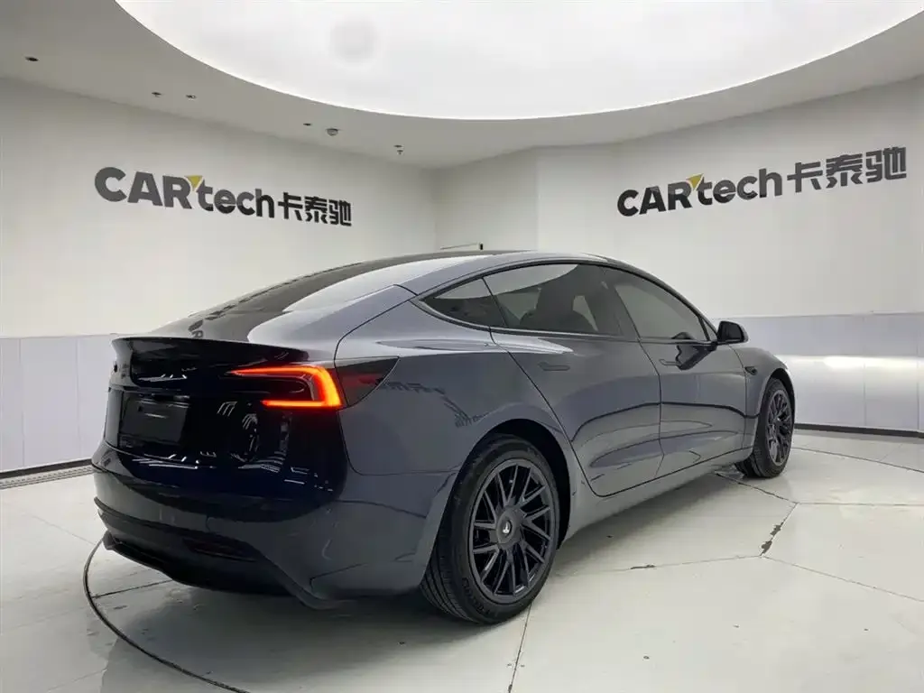 Tesla Model 3 2025 из CN, фото 7
