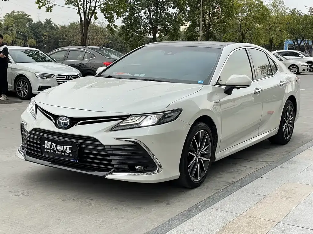 Toyota Camry 2022 из CN, фото 1