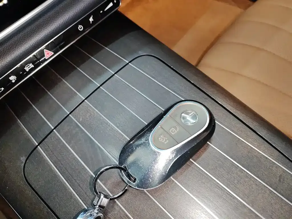 Mercedes-Benz E-Class New Energy 2024 из CN, фото 2
