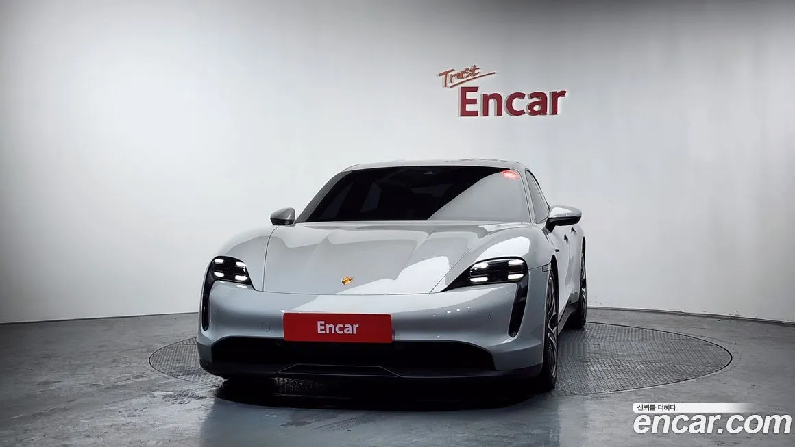 Porsche Taycan 2022 из KR, фото 4