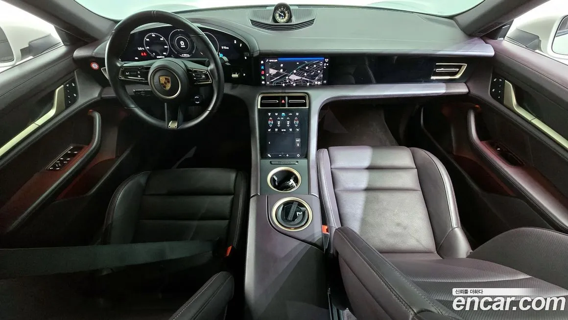 Porsche Taycan 2022 из KR, фото 10