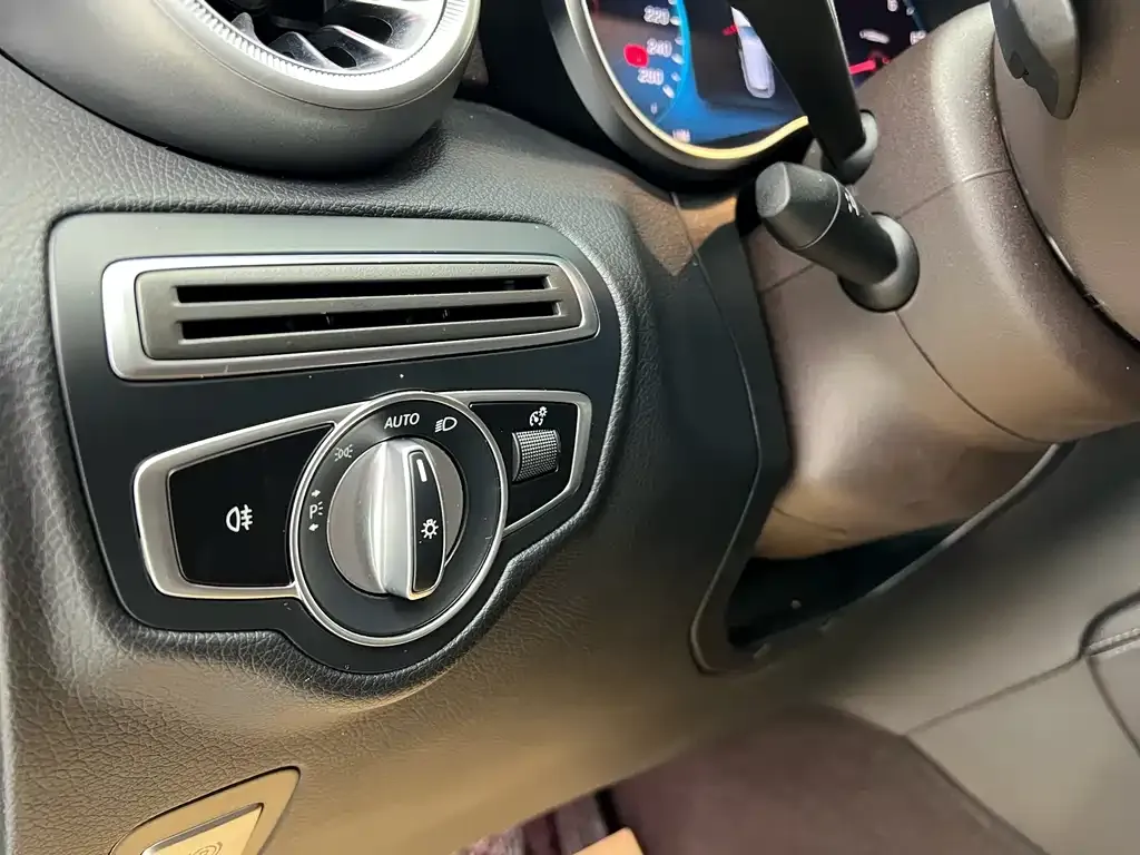 Mercedes-Benz GLC 2021 из CN, фото 9