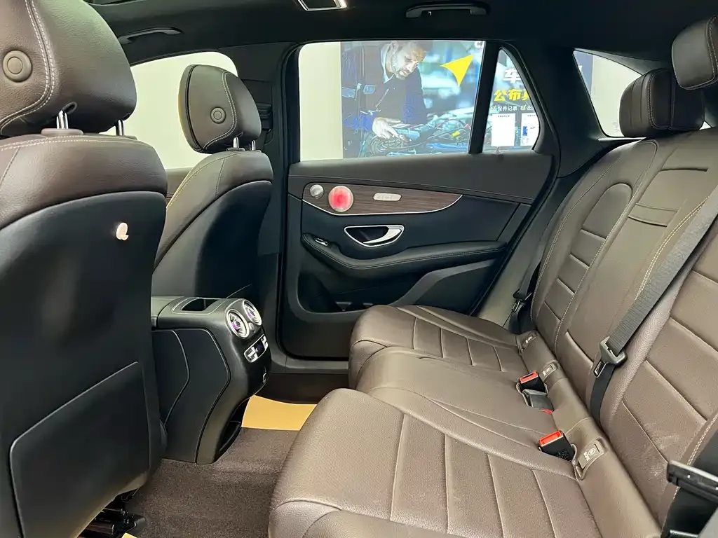 Mercedes-Benz GLC 2021 из CN, фото 3