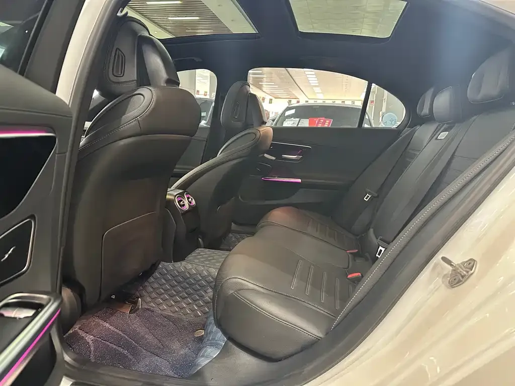 Mercedes-Benz C-Class 2023 из CN, фото 2