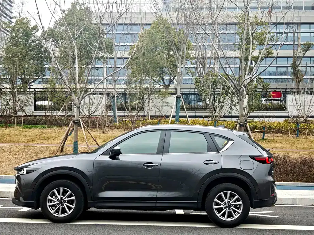 Mazda CX-5 2023 из CN, фото 2