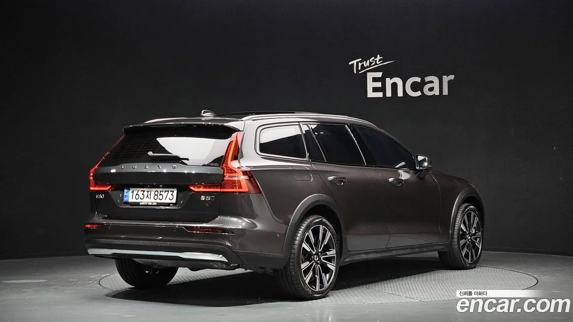 Volvo V60 — фото 2