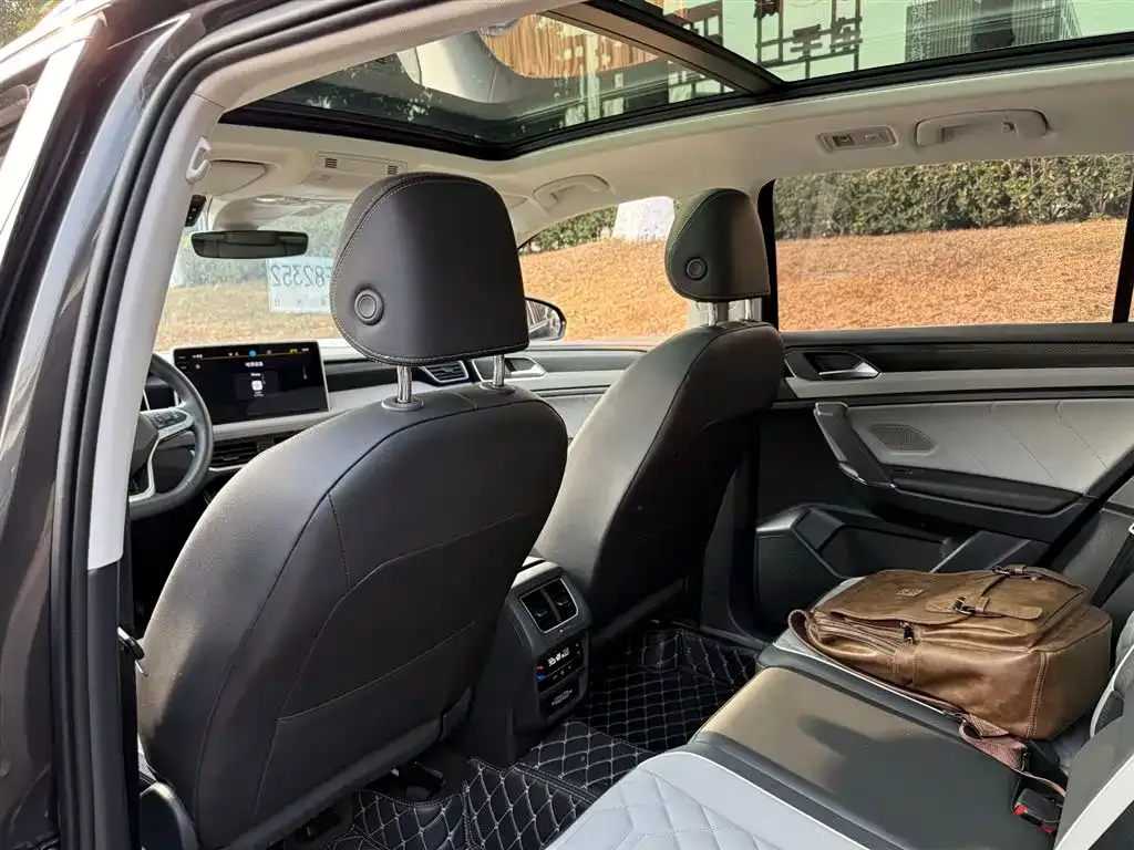 Volkswagen Tayron 2023 из CN, фото 8