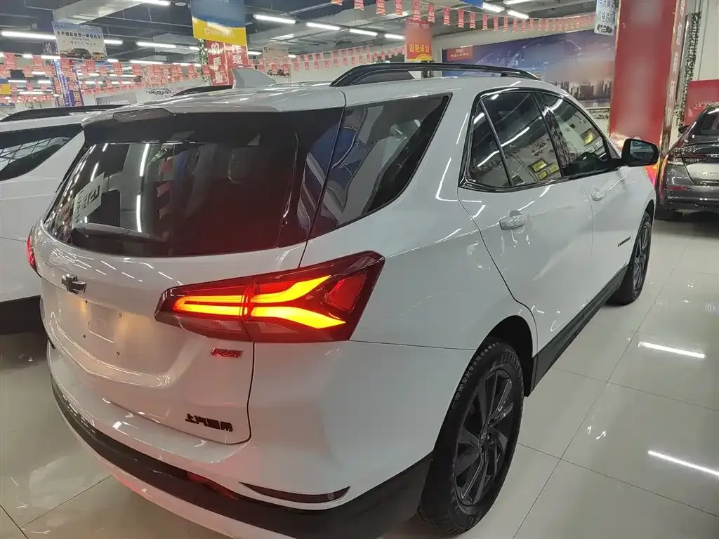 Chevrolet Equinox 2025 из CN, фото 10