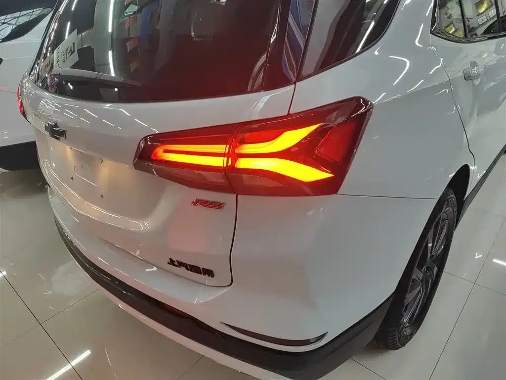 Chevrolet Equinox 2025 из CN, фото 9