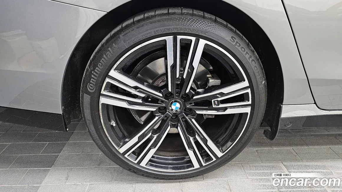 BMW i7 2024 из KR, фото 10