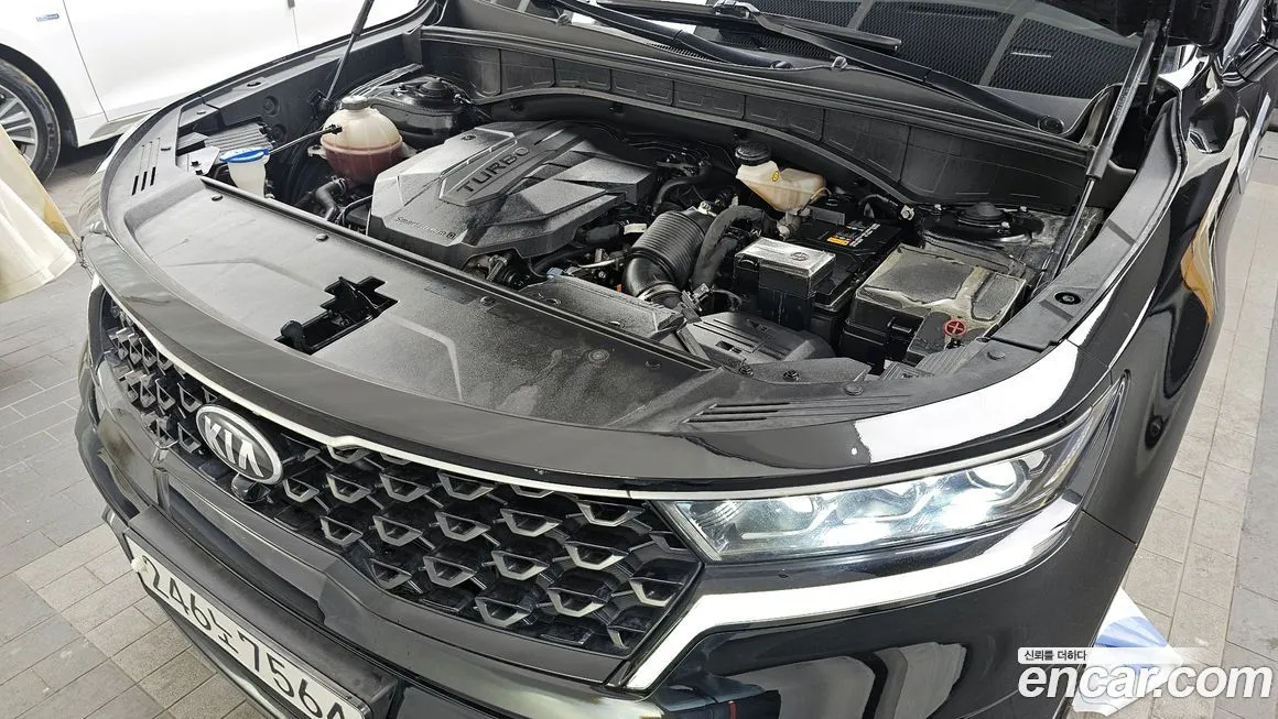 Kia Sorento — фото 9