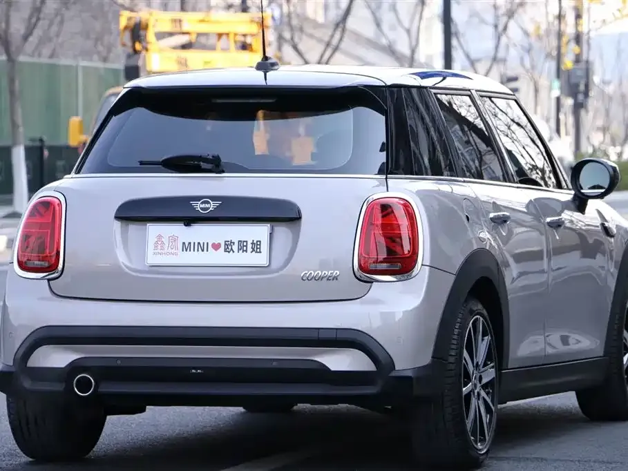 MINI Cooper (3-door) 2024 из CN, фото 10