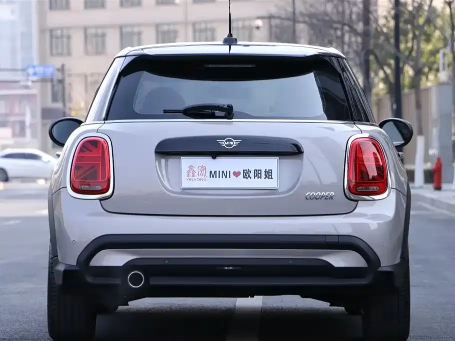 MINI Cooper (3-door) 2024 из CN, фото 5