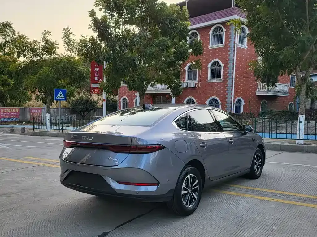 BYD Qin PLUS — фото 7