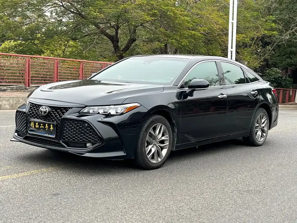 Toyota Avalon 2021 из CN, фото 1