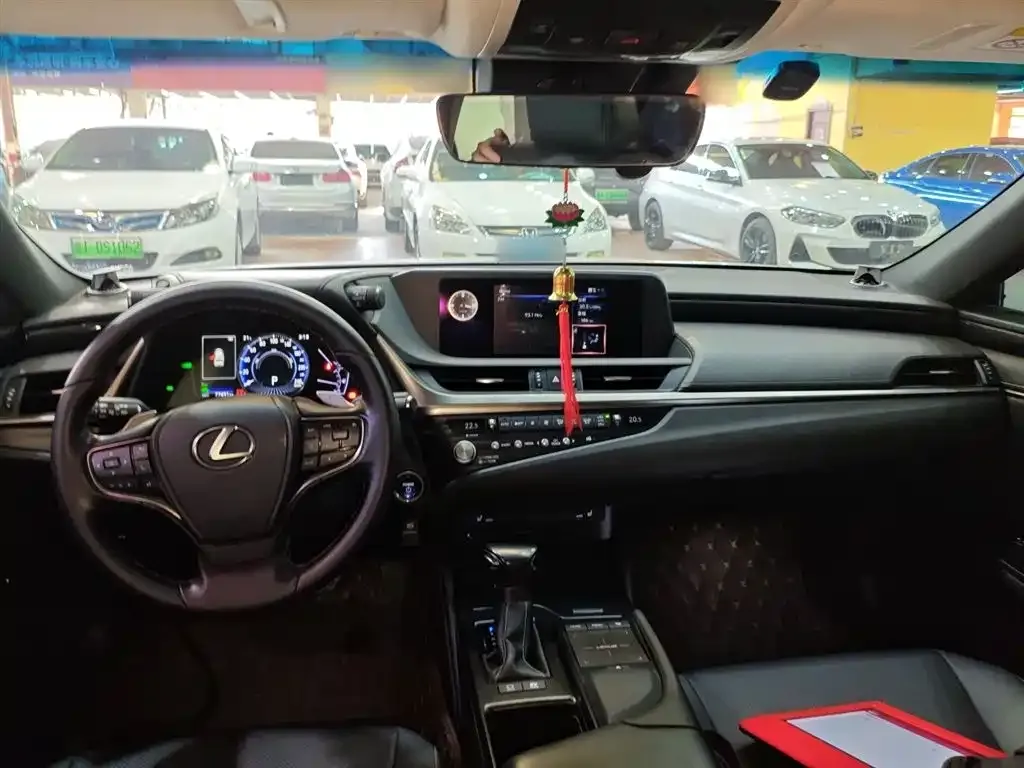Lexus ES 2021 из CN, фото 6
