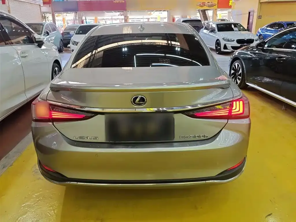 Lexus ES 2021 из CN, фото 7