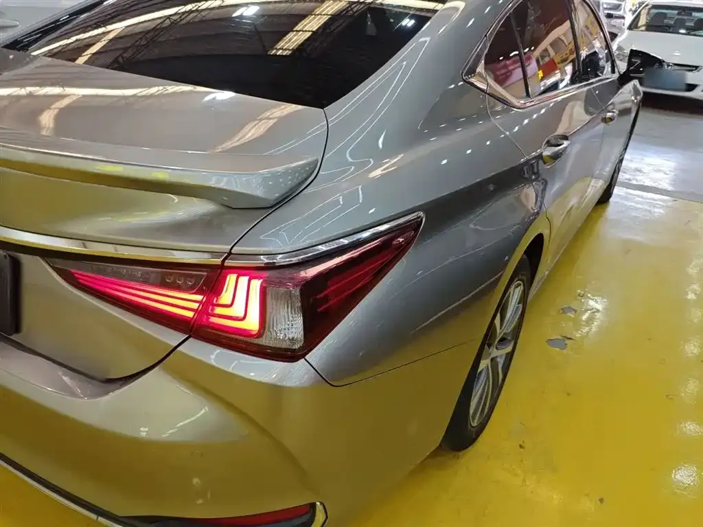 Lexus ES 2021 из CN, фото 3