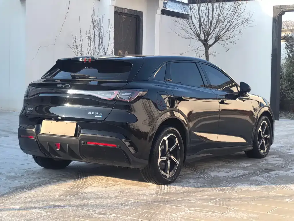 BYD Seal 06GT — фото 10
