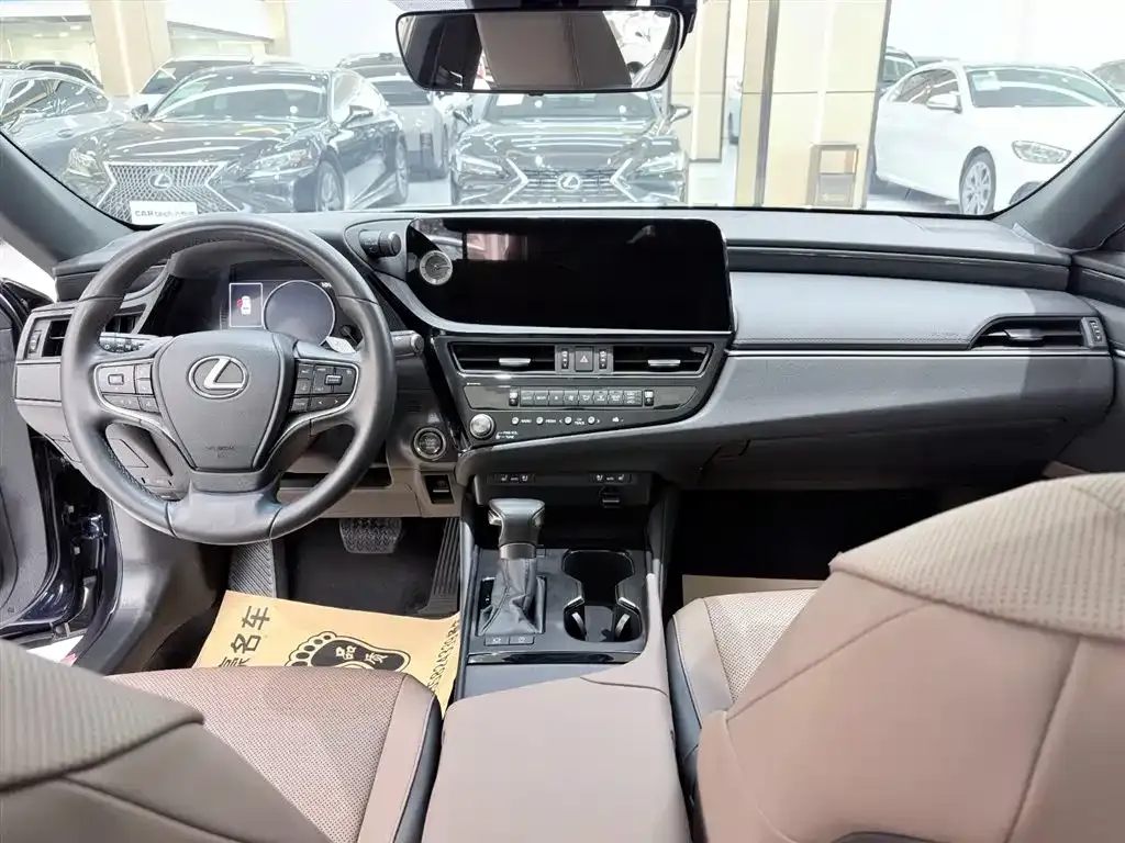 Lexus ES 2023 из CN, фото 10