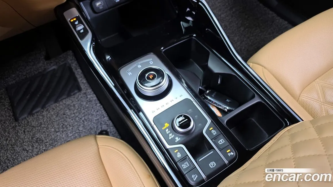 Kia Sorento — фото 6